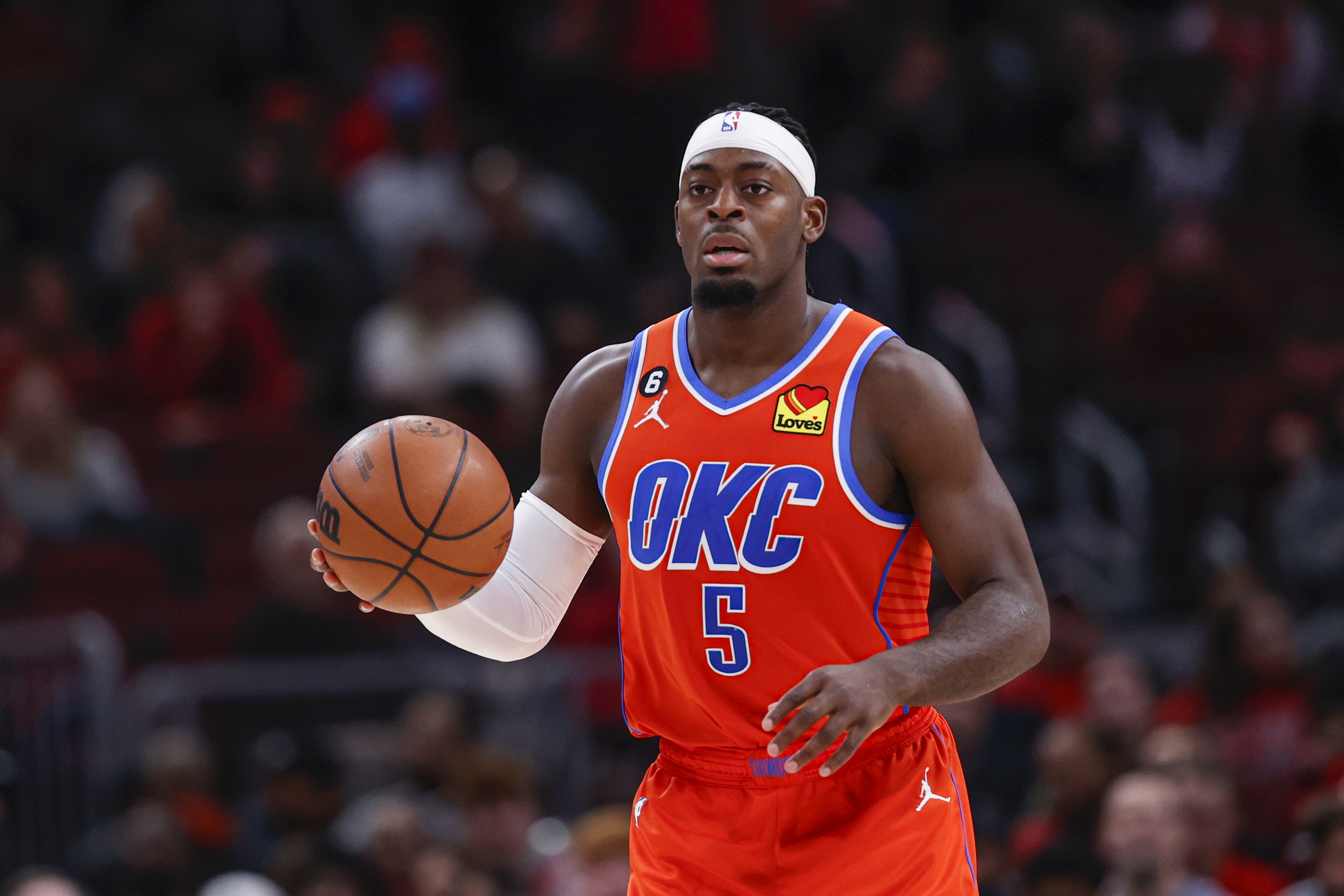 杰伦威:多特该拿DPOY 他每晚都对位对面箭头 是NBA最累的球员