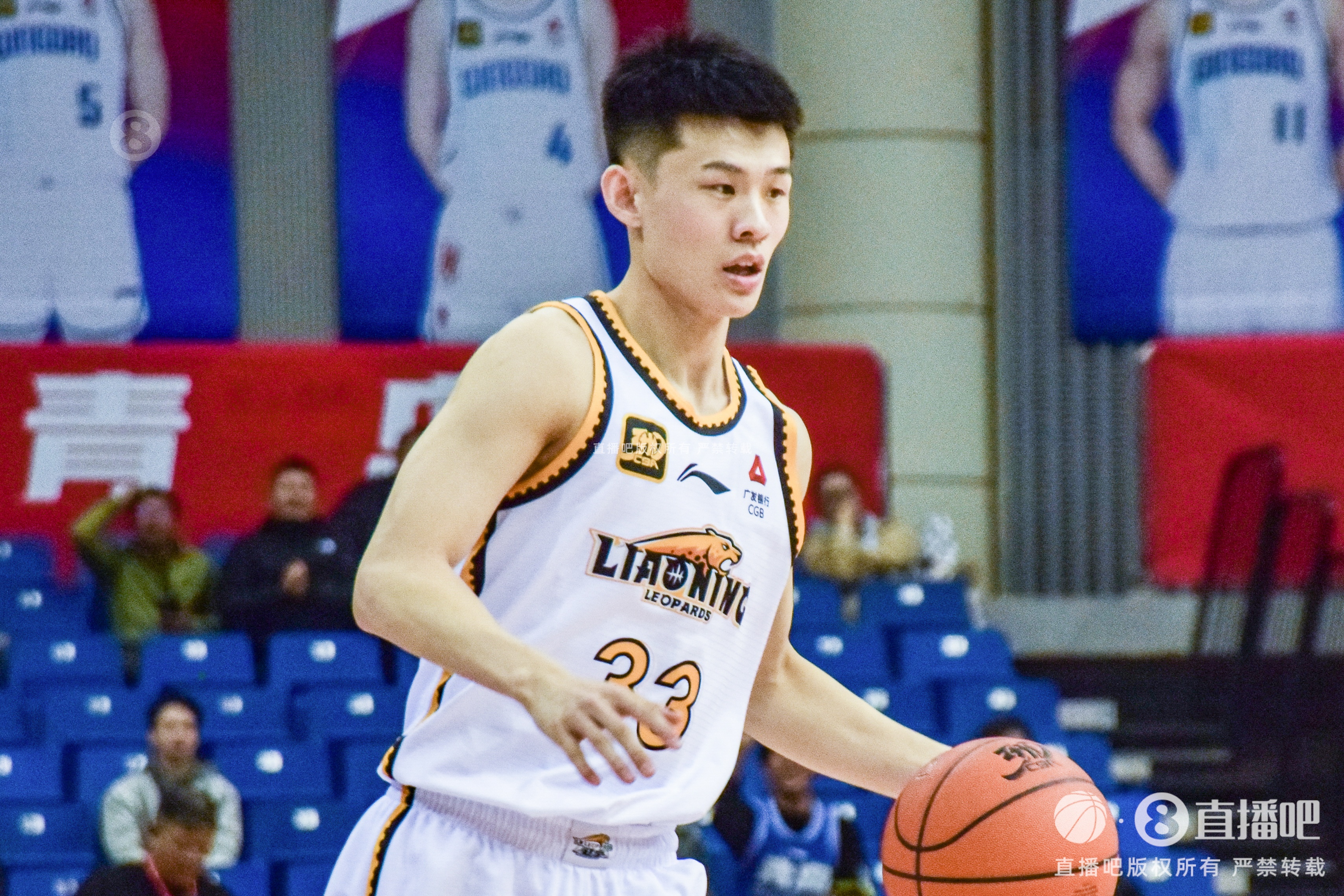 表现可圈可点!王岚嵚替补29分钟 7中5&三分4中2贡献12分4助2断